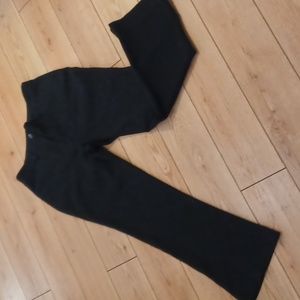 Express Women's black cropped Flare pants Poly blend stretch belt loops GuC